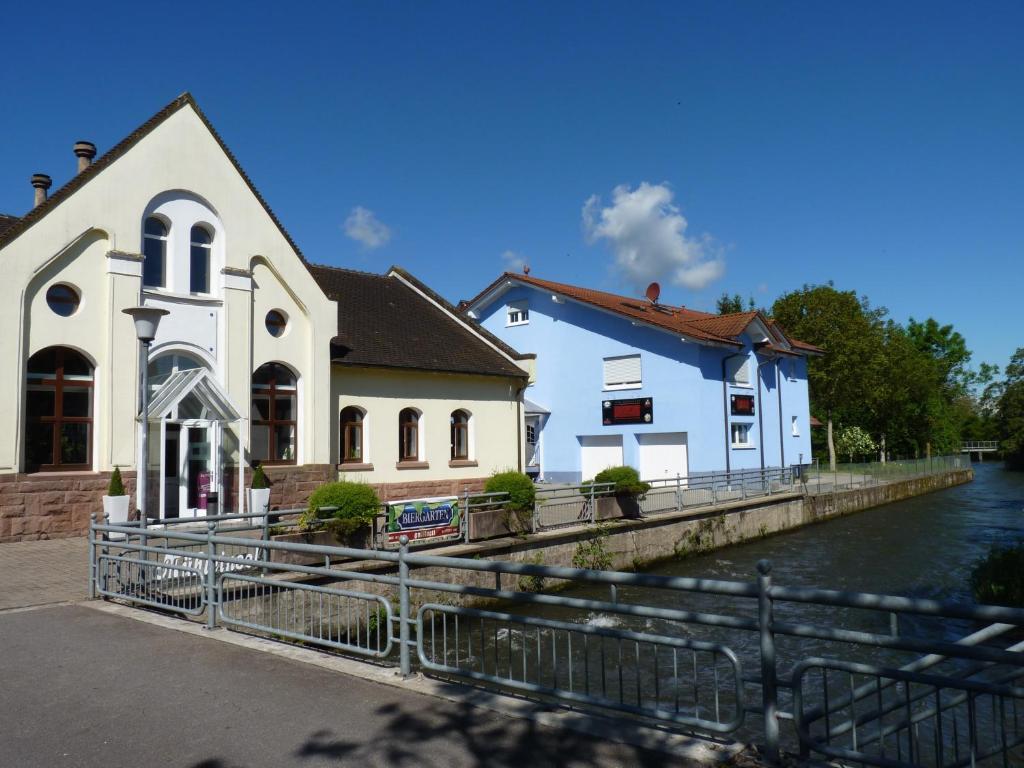 Hotel Muhleinsel Kenzingen Bagian luar foto